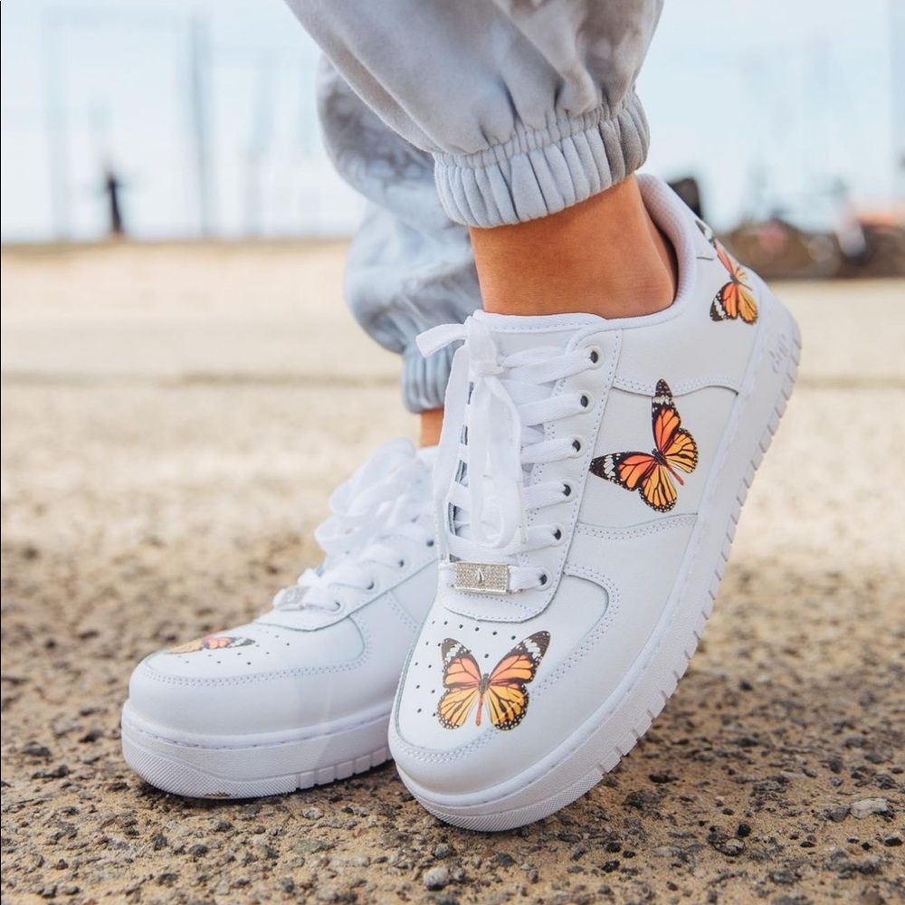 Monarch Butterfly AF1 - Like New